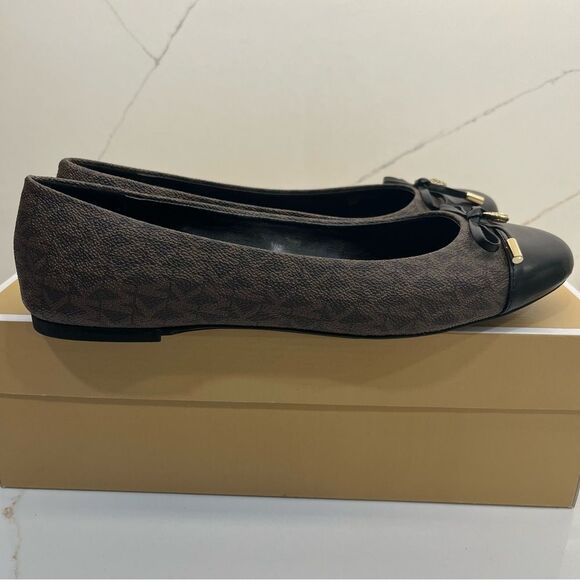 Michael Kors Ballet Flats with Gold Accents NWT - Picture 6 of 9